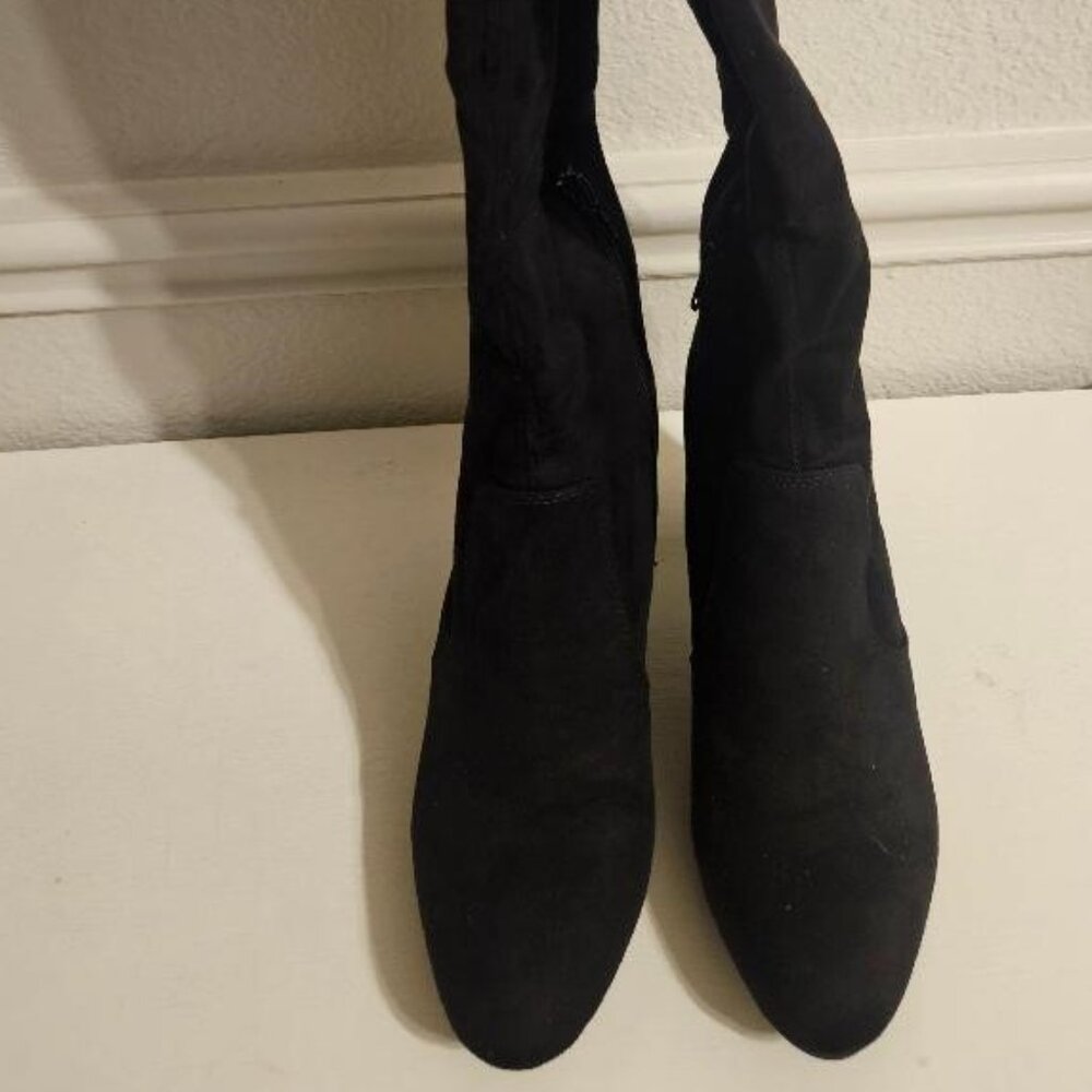 EUC Women's Unisa Black Faux Suede Heeled Boots, Size 10M